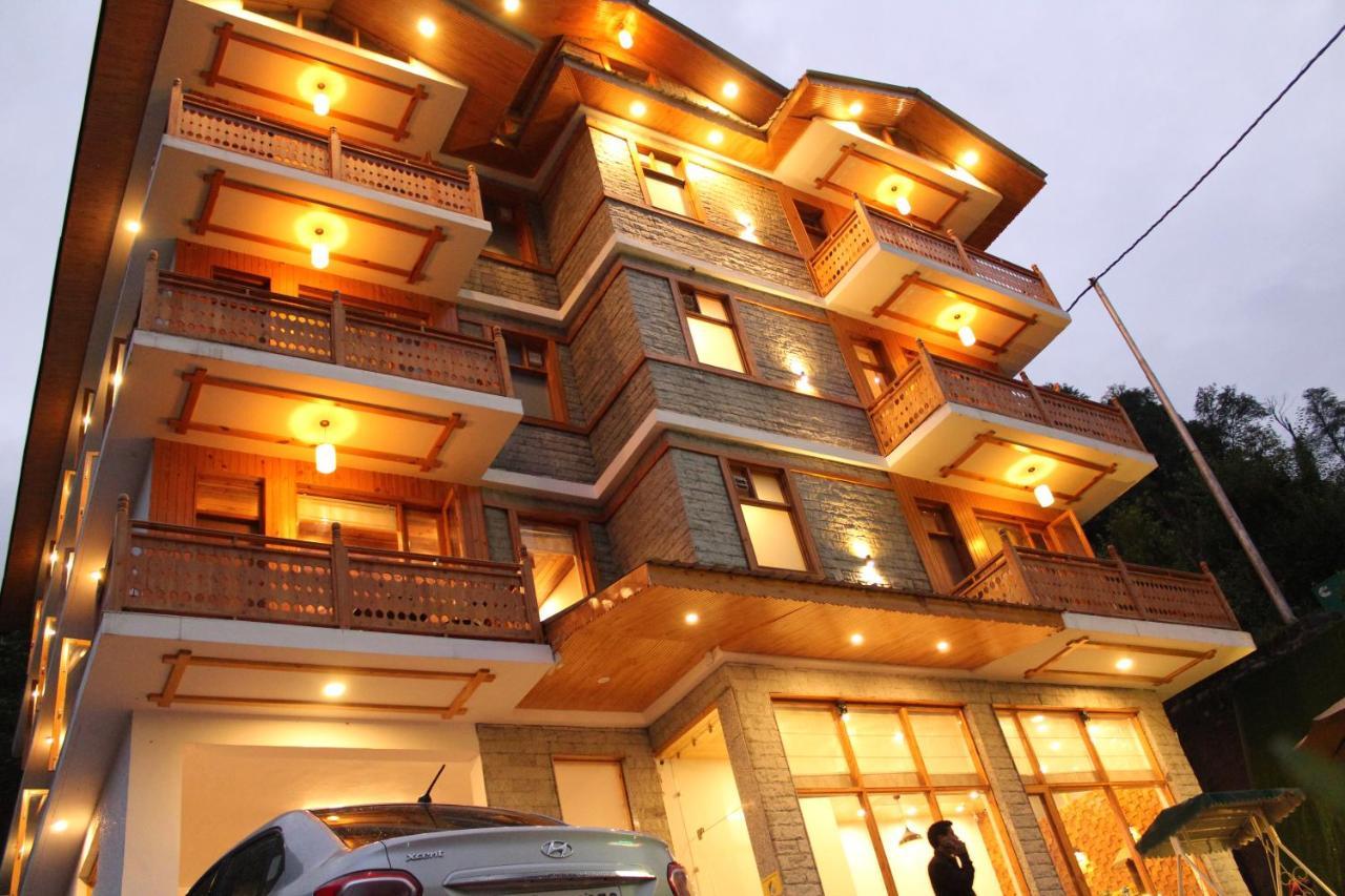 Vaibhav Regency Hotel Manāli Buitenkant foto