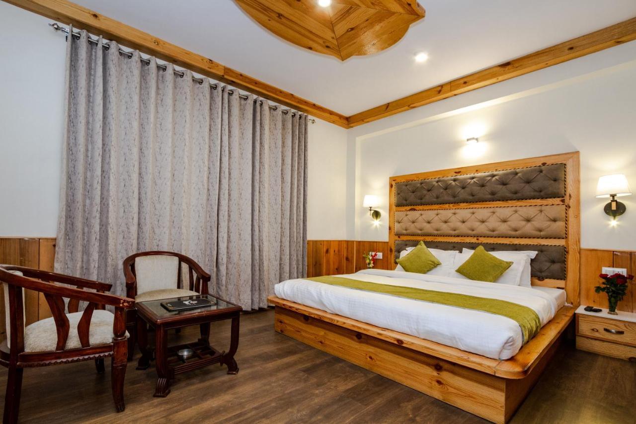 Vaibhav Regency Hotel Manāli Buitenkant foto