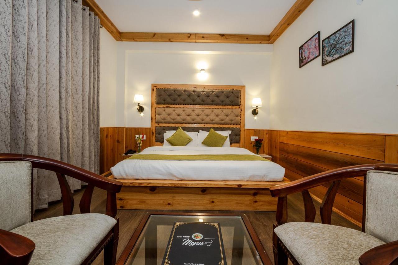 Vaibhav Regency Hotel Manāli Buitenkant foto
